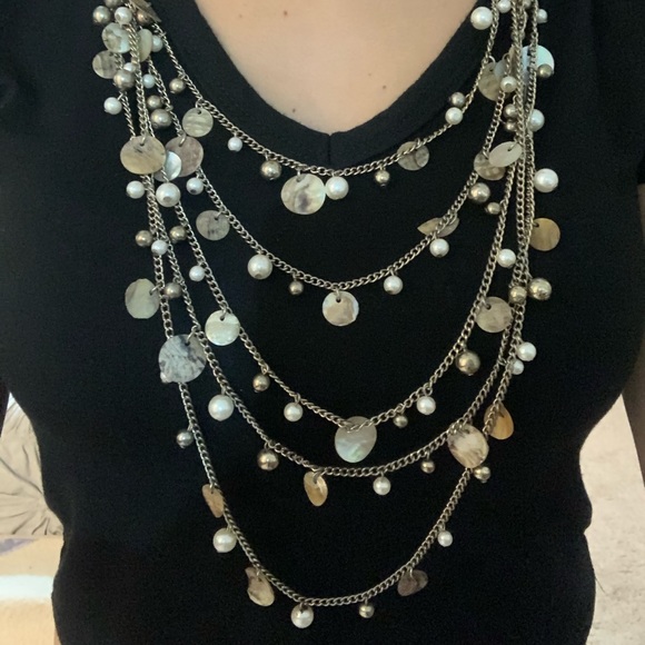 Multiple strand gold and opal designed necklace - Picture 2 of 2